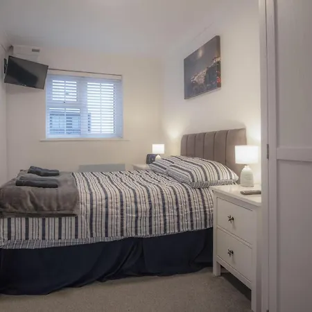 Castle Cove - 1 Bedroom Apartment - Tenby Exterior photo