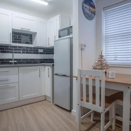 Castle Cove - 1 Bedroom Apartment - Tenby Exterior photo